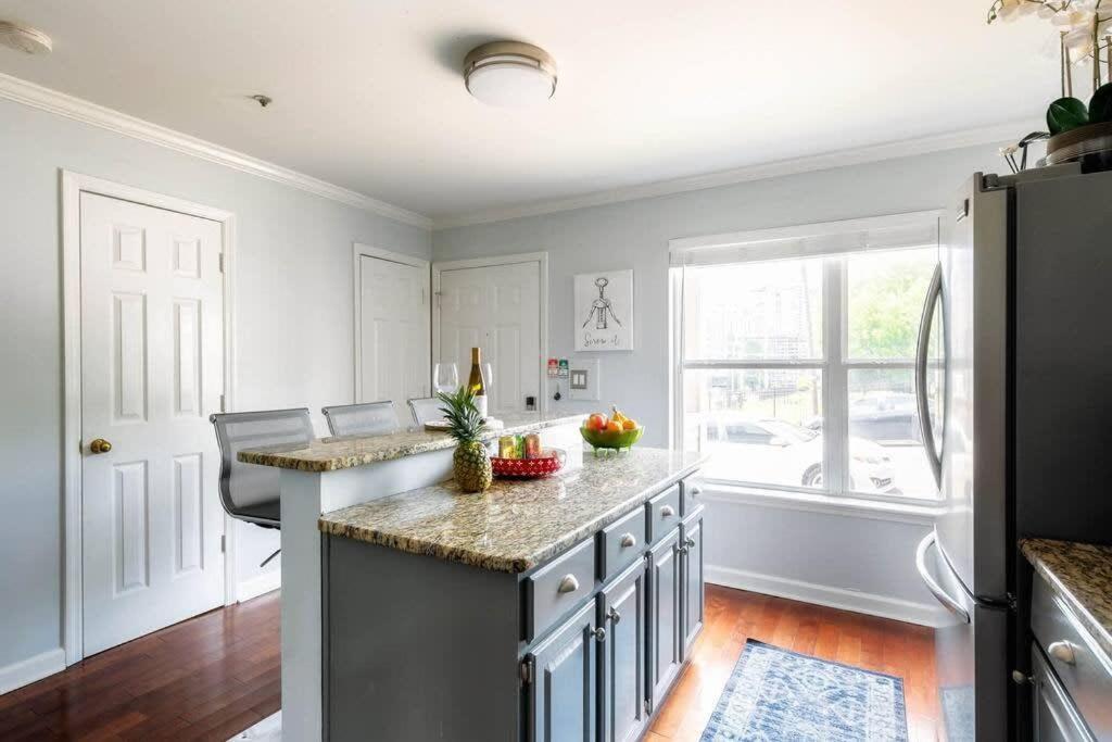 Walk To Broadway Charming Modern Historic Townhome Nashville Dış mekan fotoğraf